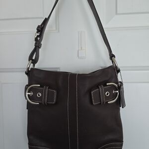 Elegant Black Leather Shoulder Bag